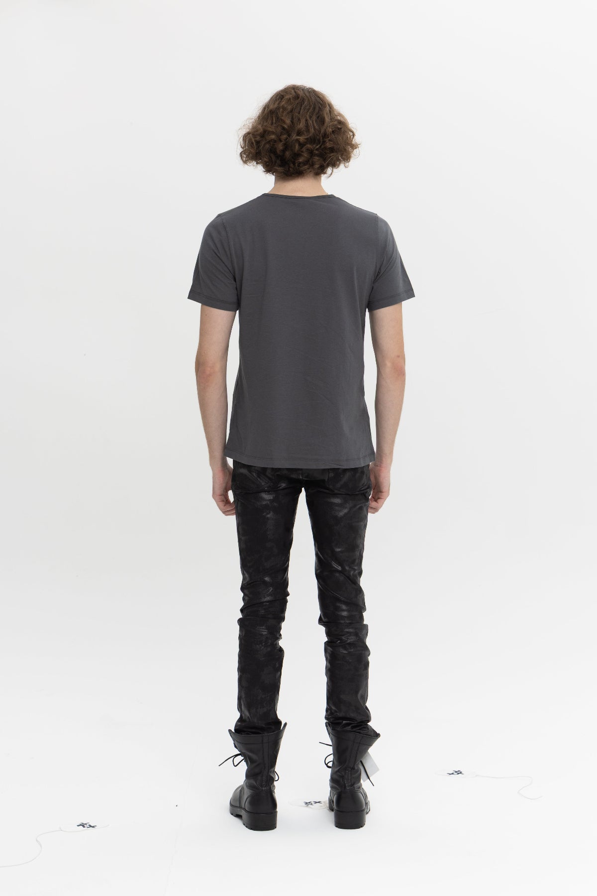 CHIC GOAT T-SHIRT 쉬크 고트 티셔츠