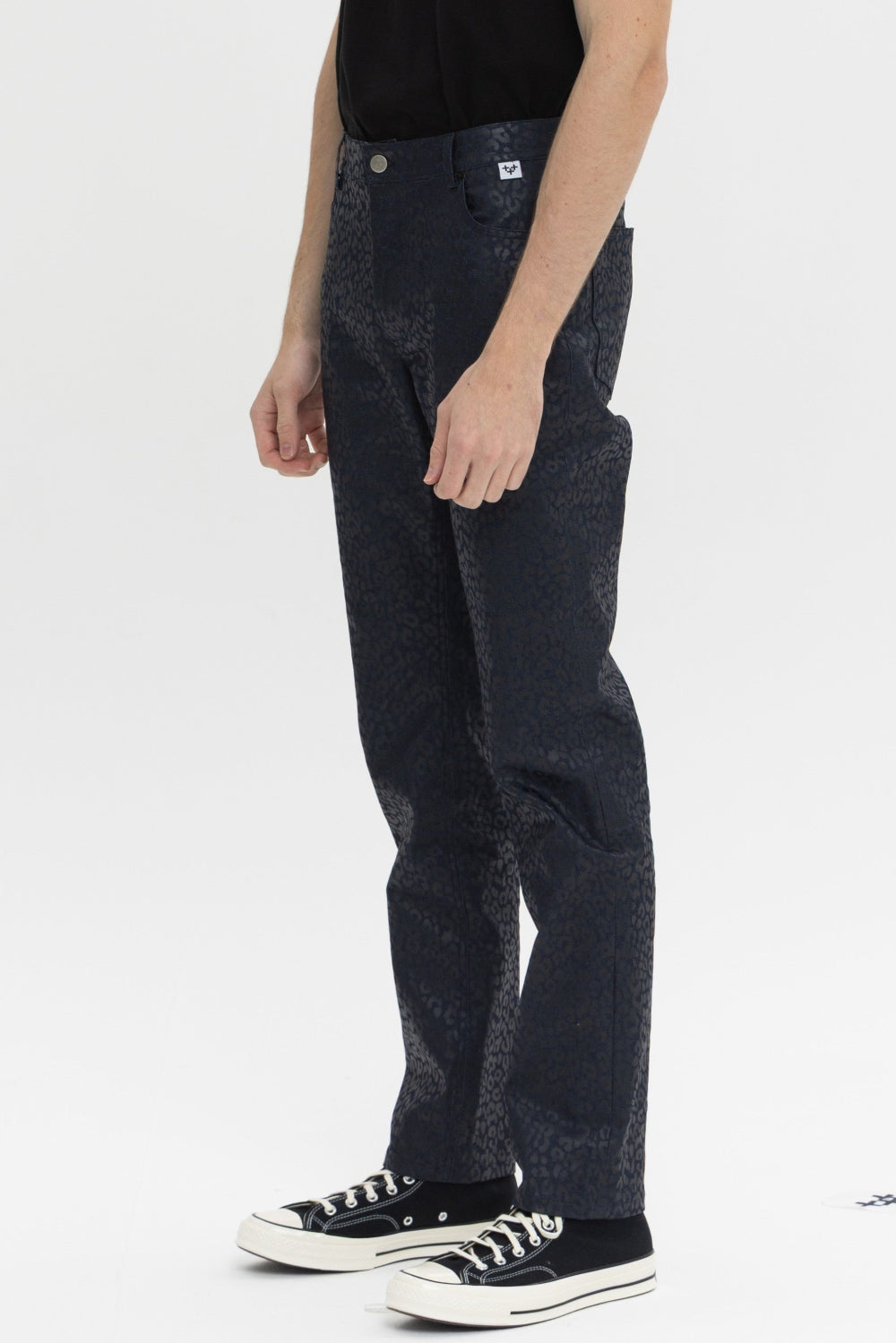 LEOPARD SLIM STRAIGHT PANTS 레오파드 슬림 스트레이트 팬츠