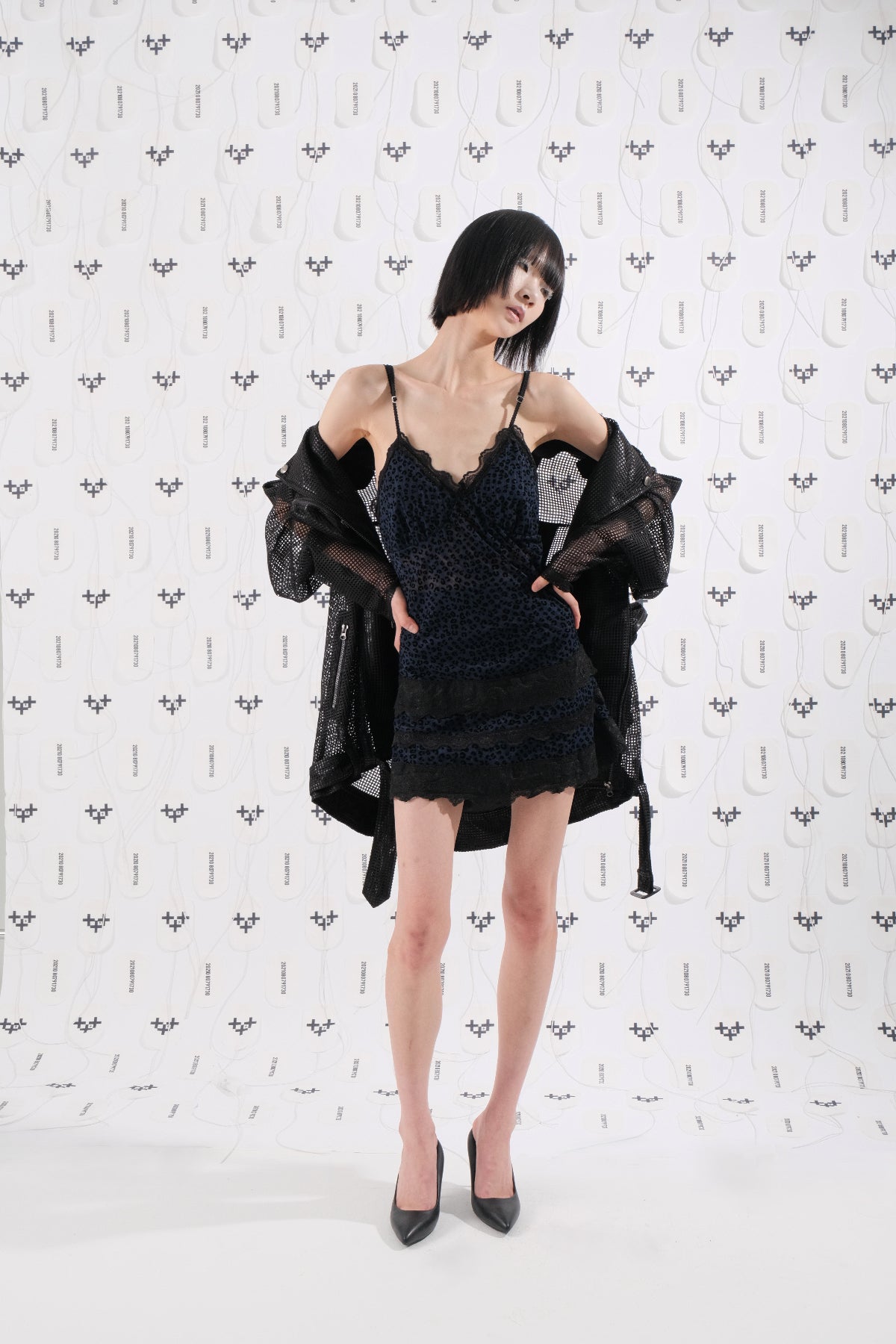 LEOPARD SLEEVELESS ONE PIECE DRESS 레오파드 슬리브리스 원피스 드레스