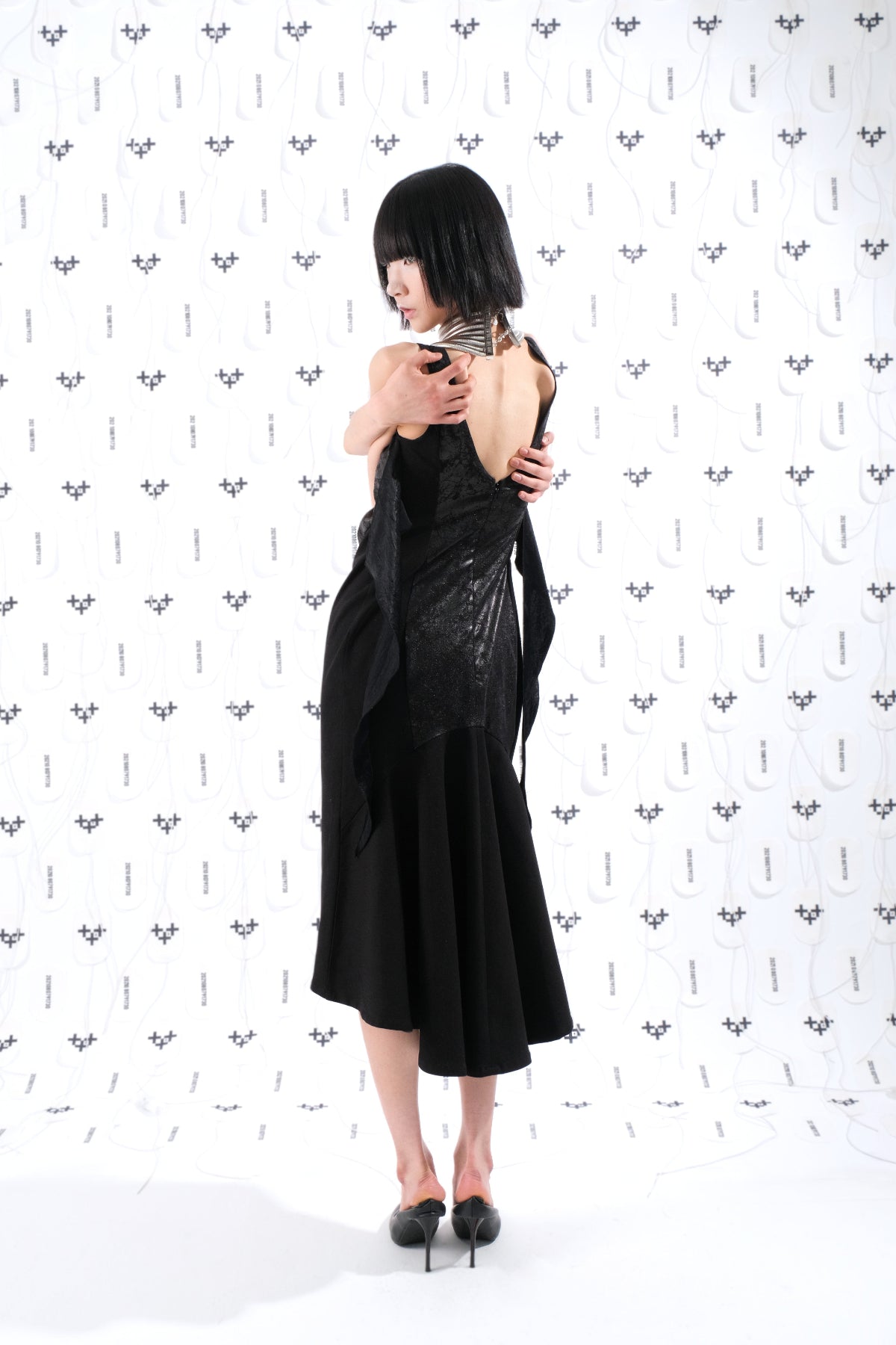 PENTAGRAM DRESS 펜타그램 드레스