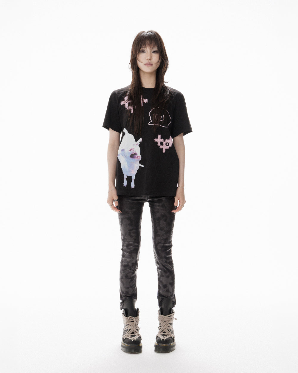 CHIC GOAT T-SHIRT
