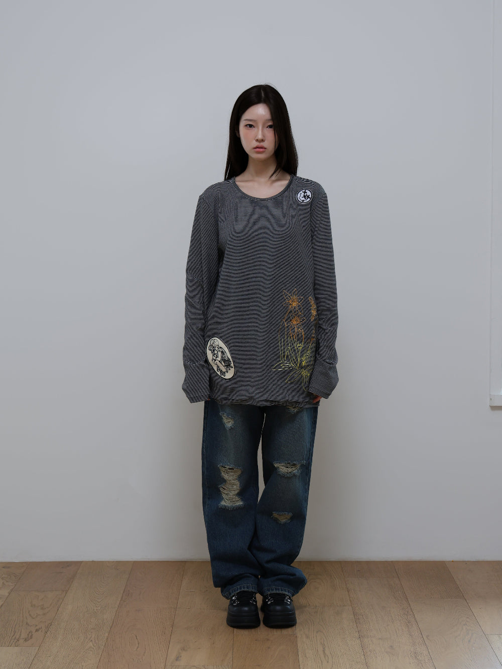 91730 EMBROIDERY LONG SLEEVE T-SHIRT 91730 자수 롱 슬리브 티셔츠
