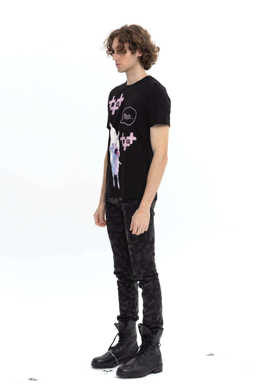 CHIC GOAT T-SHIRT 쉬크 고트 티셔츠