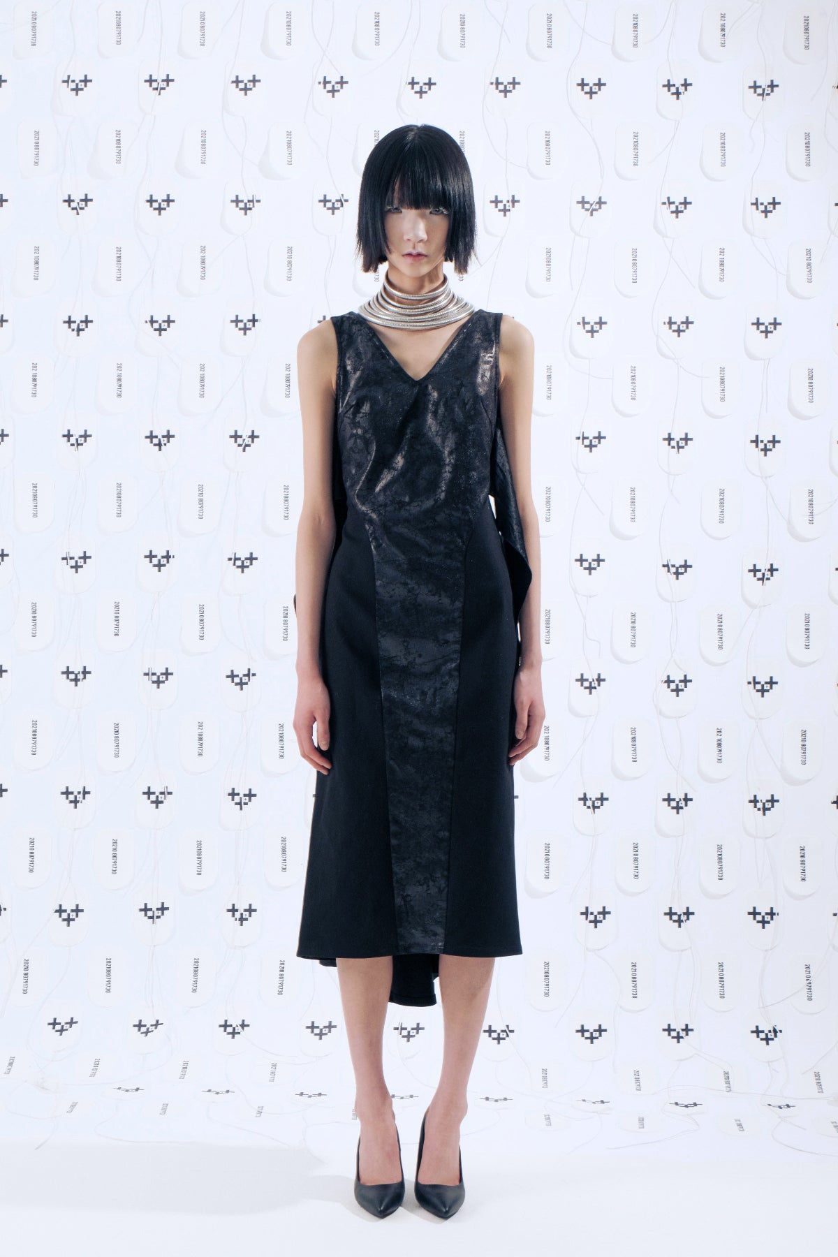 PENTAGRAM DRESS 펜타그램 드레스