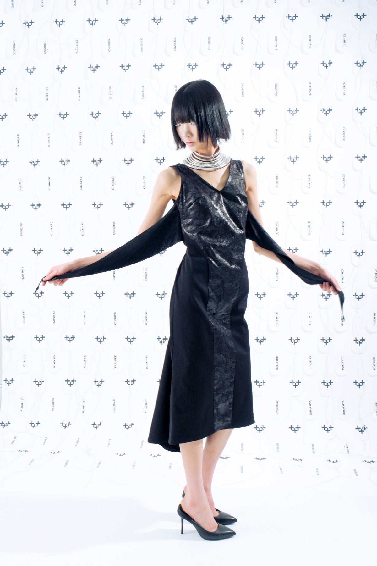 PENTAGRAM DRESS 펜타그램 드레스