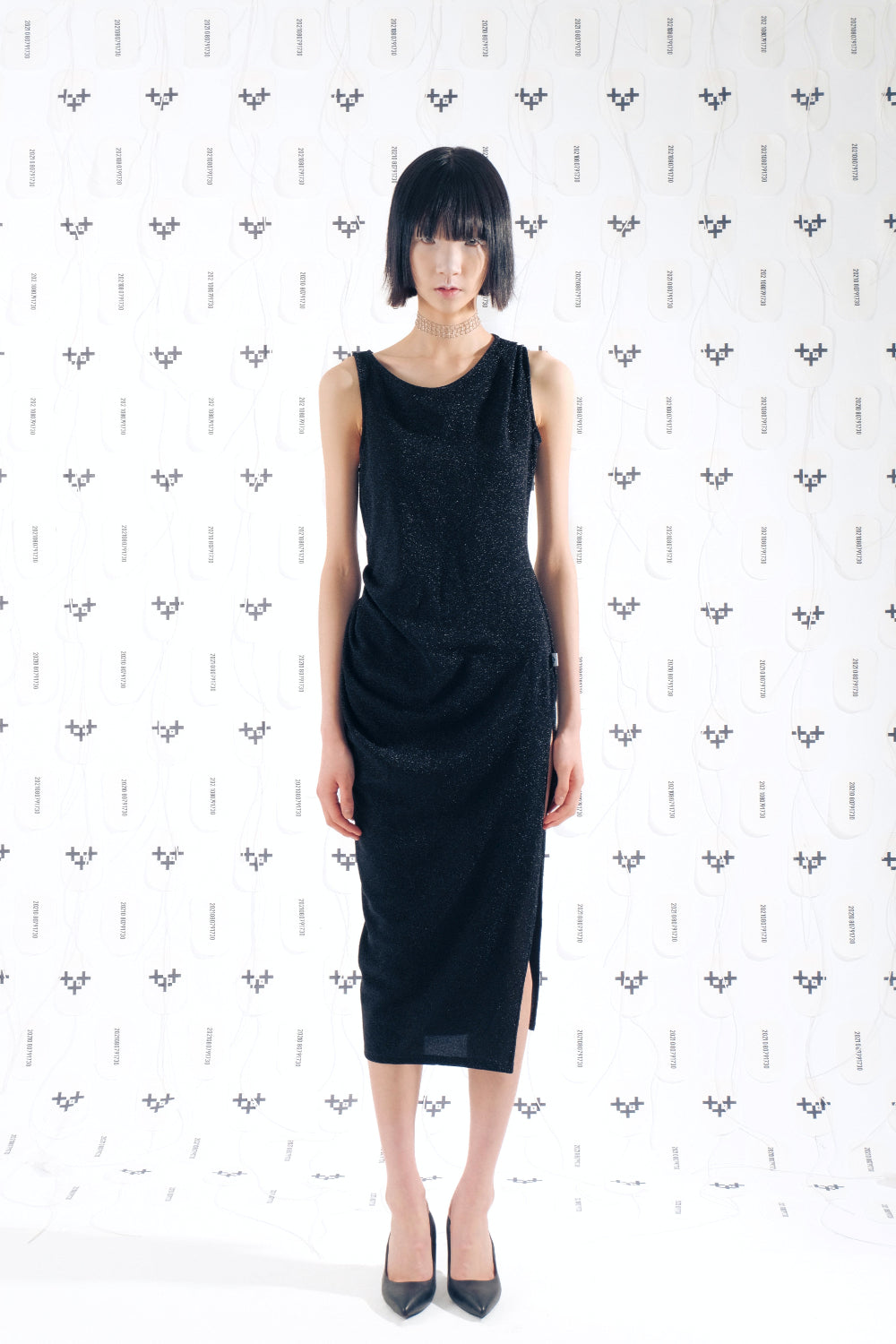 LONG PEARL DRAPE DRESS BLACK 롱 펄 드레이프 드레스 블랙