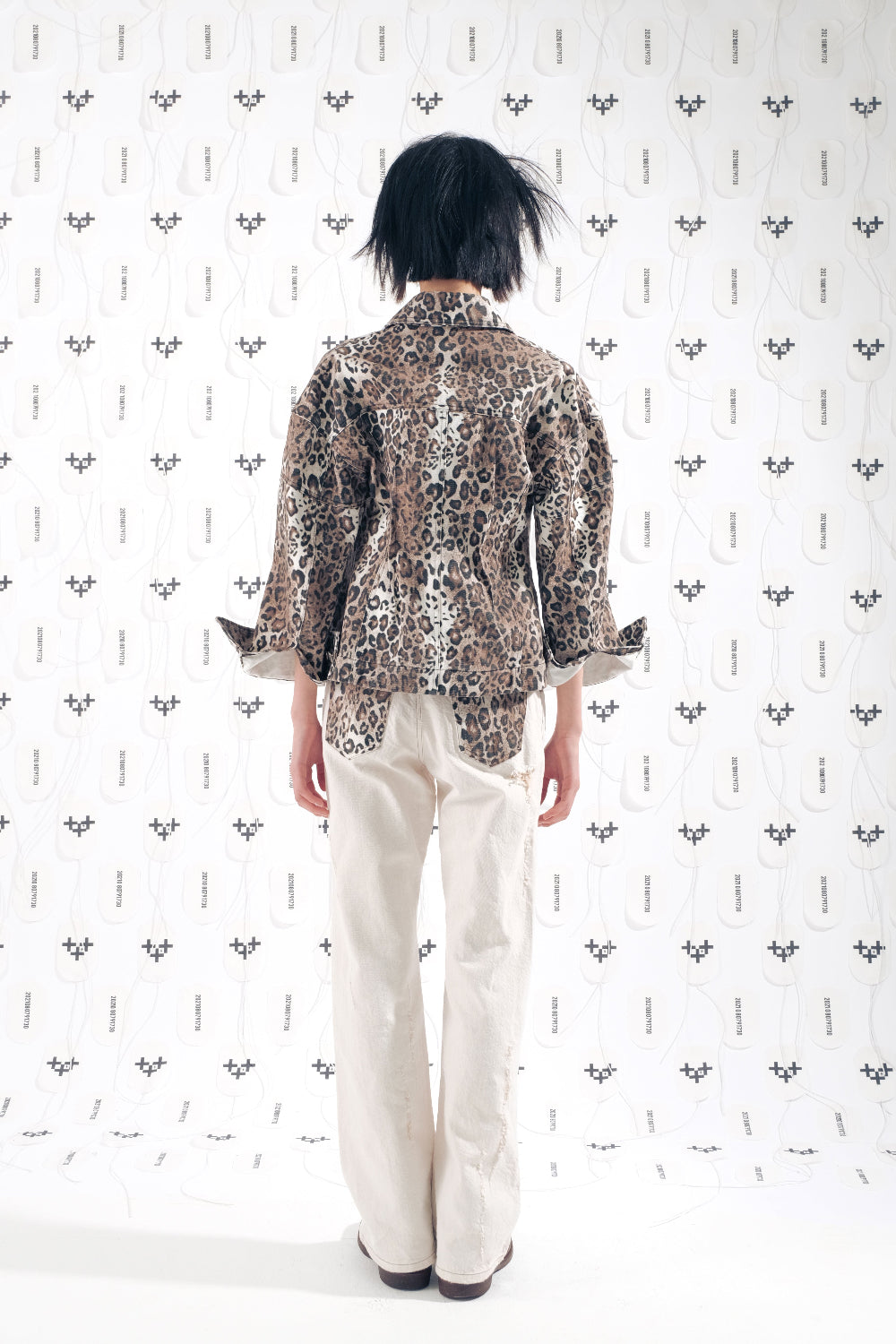 LEOPARD HOURGLASS DENIM JACKET 레오파드 아워글래스 자켓